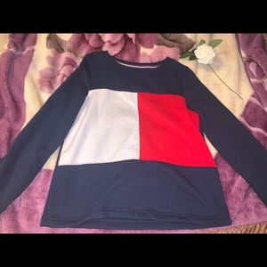 Tommy H crew neck sweater 🔥